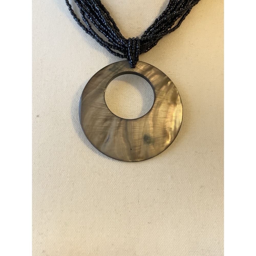 Black Seed Bead Shell Pendant Necklace Gray Mother of Pearl Multi Strand Starts - Picture 6 of 8